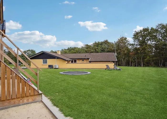 Pet Friendly In With Sauna Feriehus Oksbøl